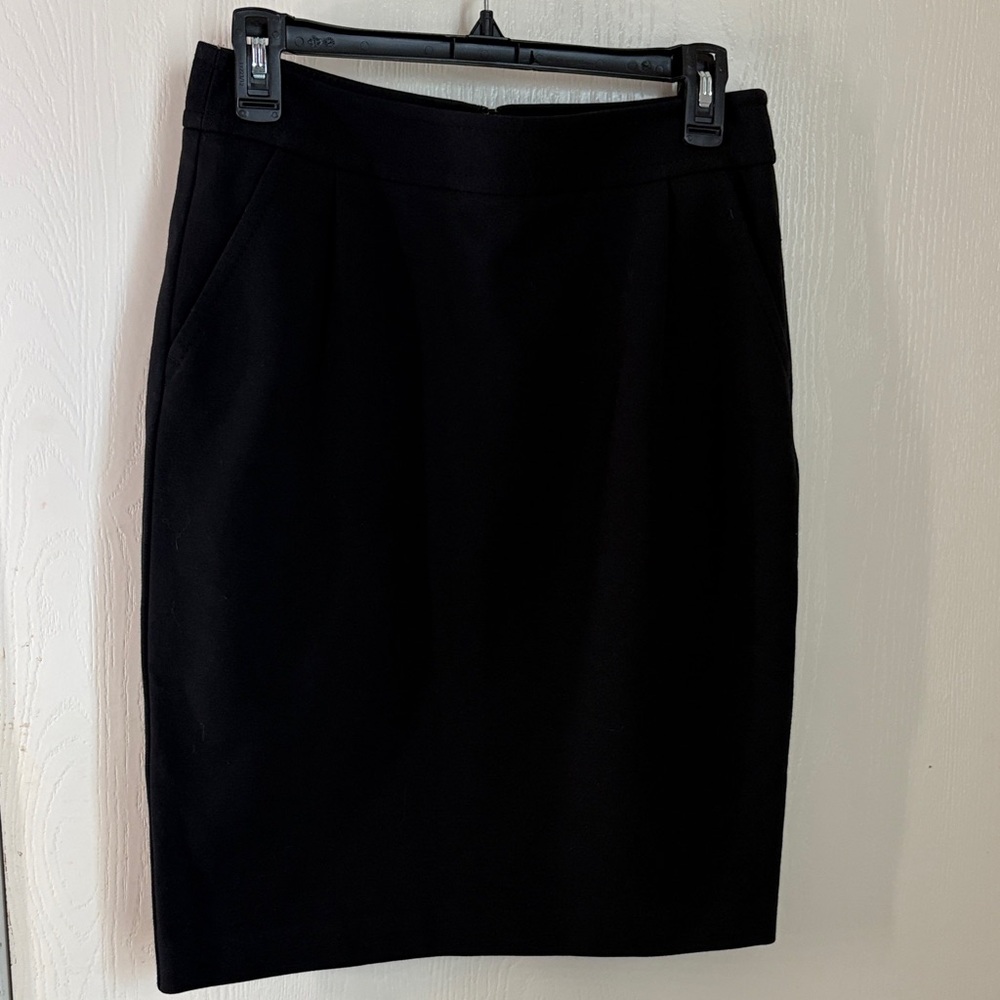 Banana Republic Classic Black Pencil Skirt
